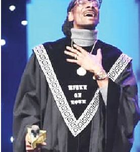 Snoop Dogg-a’n gospel album tichhuak dawn