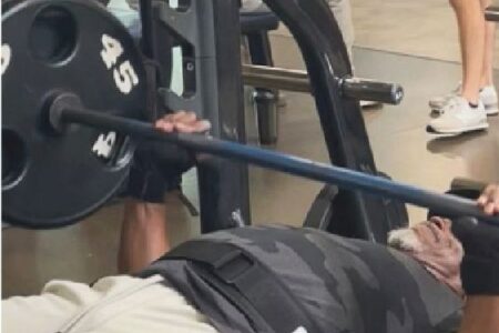 Bench press record siam tum