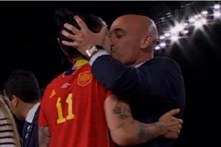 Spanish court-in kiss thubuaiah hremna tarchhuak
