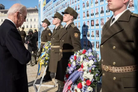 US President Joe Biden-an Ukraine tlawh thut