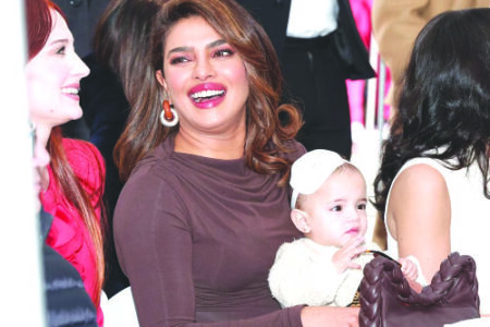 Priyanka-i’n a fanu mipui hmuh turin a pawm chhuak ta